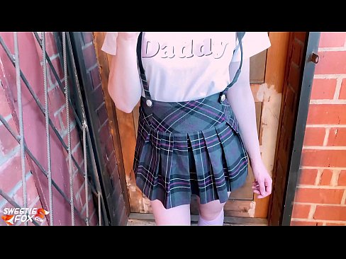 ❤️ Skoolmeisie suig haar piel diep en naai in plaas van klasse. ☑ Pornovideo by ons af.porn-list.ru ❤